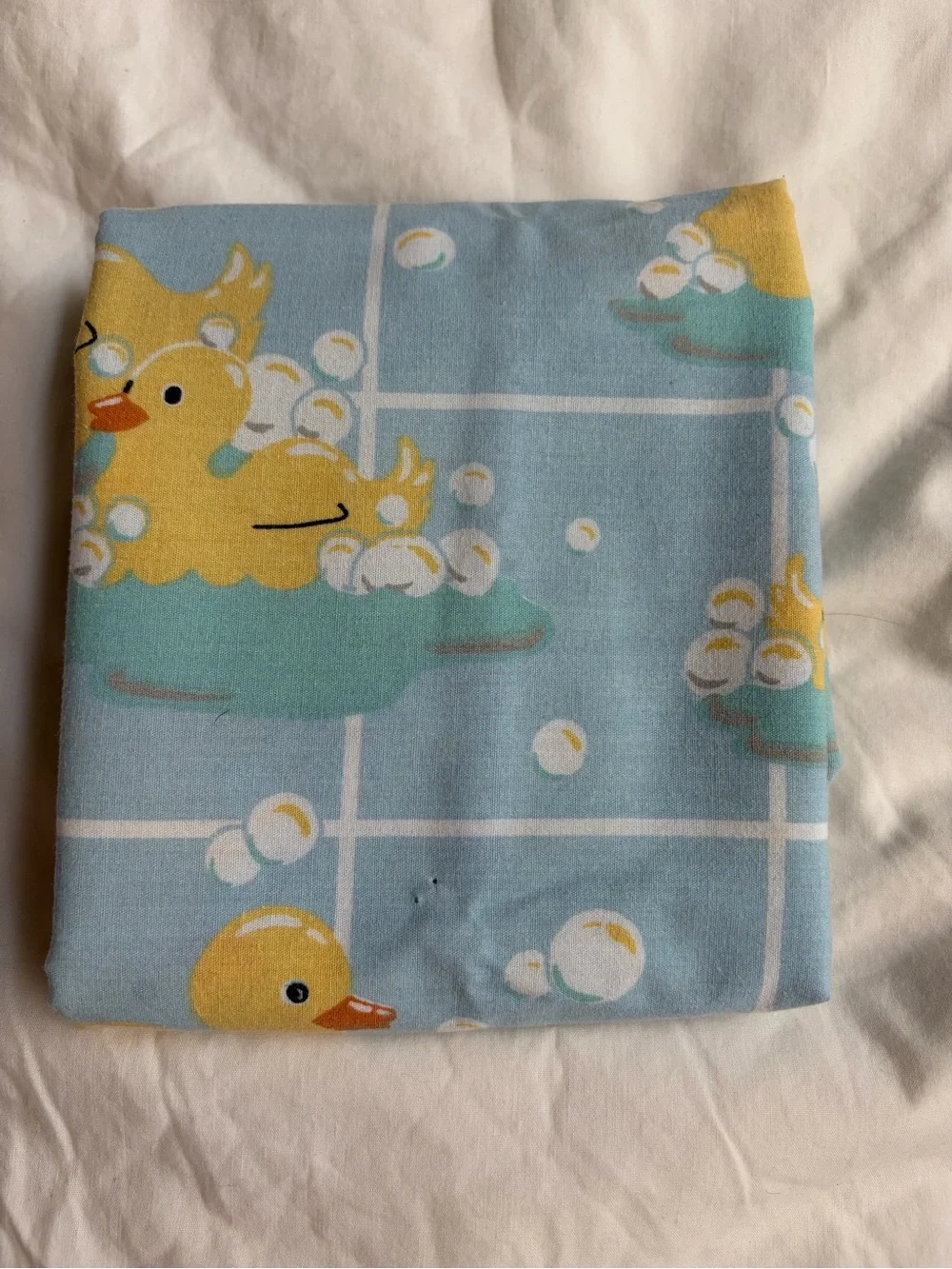 Vintage Cotton “Rubber Ducks in a Bubble Bath” Sheet Set